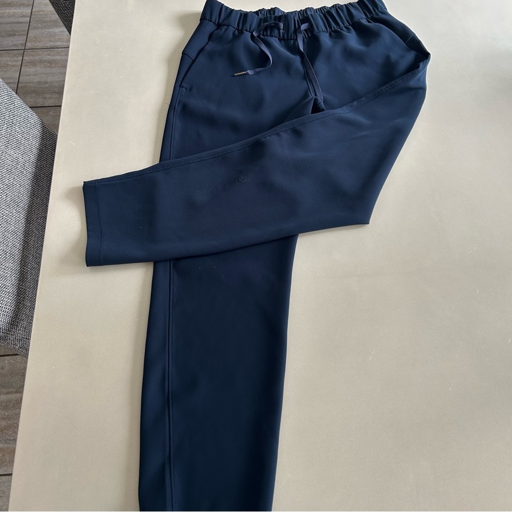 Lululemon Navy Blue pants with Elastic Waistband, Size 8 - Picture 2 of 3